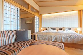 Omuro no Mori Gyokusui - Adults Only