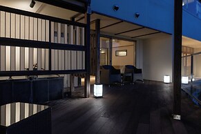 Omuro no Mori Gyokusui - Adults Only