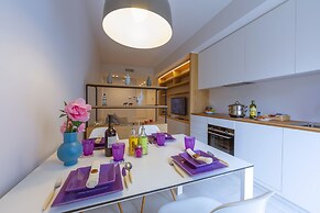 Mina Apartment 100m From Sea