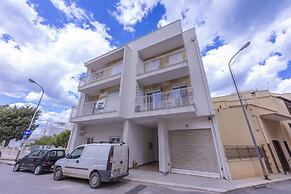 Mina Apartment 100m From Sea