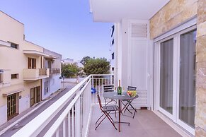 Mina Apartment 100m From Sea