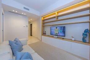 Mina Apartment 100m From Sea