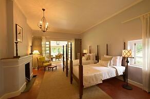 amã Stays & Trails Tea Estate Bungalows, Munnar