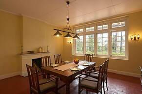 amã Stays & Trails Tea Estate Bungalows, Munnar