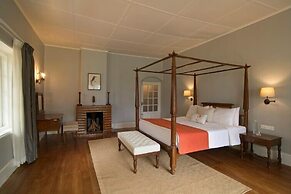 amã Stays & Trails Tea Estate Bungalows, Munnar