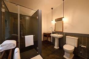 amã Stays & Trails Tea Estate Bungalows, Munnar