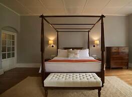 amã Stays & Trails Tea Estate Bungalows, Munnar