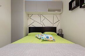 2060 Villetta Krystle