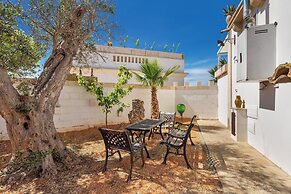 2062 La Cornola Dependance by Barbarhouse