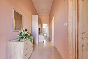 2038 Villetta Gloria