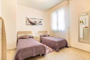 2123 Appartamento White and Red