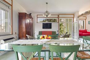 2143 Villa Corsarina