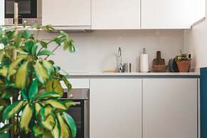 STAY&CO Lisbon Santa Apolonia