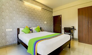 Treebo 12 Degrees West Domlur