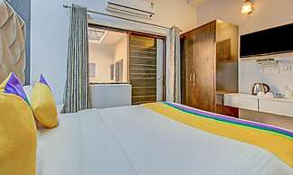 Itsy Hotels Golden Vista