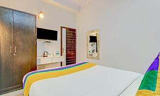 Itsy Hotels Golden Vista