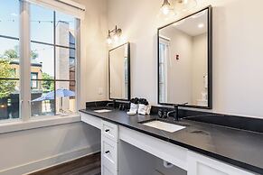 The Magnolia by AvantStay – Stylish Comfort Near Downtown Nashville