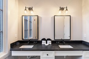 The Magnolia by AvantStay – Stylish Comfort Near Downtown Nashville