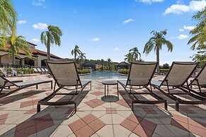 Roomy Town Home, Mickey-themed Bedroom! #4bv550