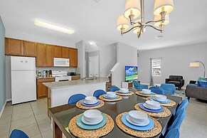 Roomy Town Home, Mickey-themed Bedroom! #4bv550