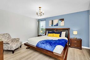 Roomy Town Home, Mickey-themed Bedroom! #4bv550