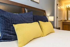 Roomy Town Home, Mickey-themed Bedroom! #4bv550