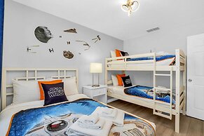 Roomy Town Home, Mickey-themed Bedroom! #4bv550