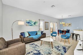 Roomy Town Home, Mickey-themed Bedroom! #4bv550