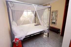 Deluxe 1- Bedroom Apartment With Swimming Pool