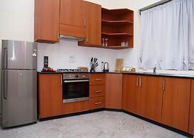 Deluxe 3-bed Apartment With Swimming Pool