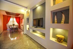 Deluxe 3-bed Apartment With Swimming Pool