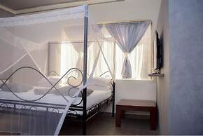 Deluxe 2-bed Apartment With Swimming Pool