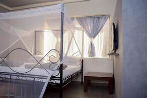 Deluxe 2-bed Apartment With Swimming Pool