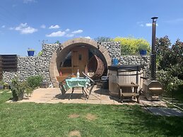 Cosy Escape Heated Luxury pod With hot tub