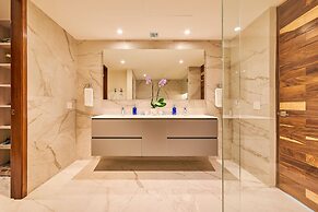 Maxwell Residences at Indah