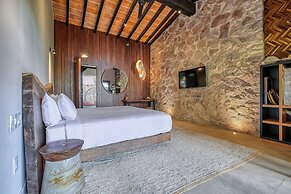 Maxwell Residences at Indah