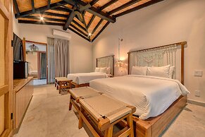 Maxwell Residences at Indah