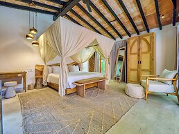 Maxwell Residences at Indah