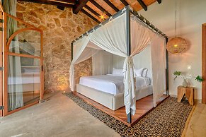 Maxwell Residences at Indah