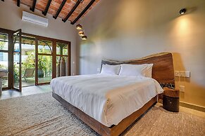 Maxwell Residences at Indah