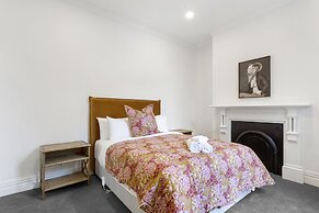 Character on Stuart St