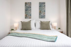 Elms Way No33 - Donnini Apartments