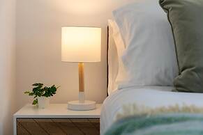 Elms Way No33 - Donnini Apartments