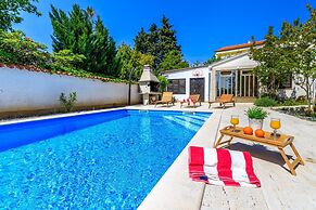 Pool House Tea Krk Island