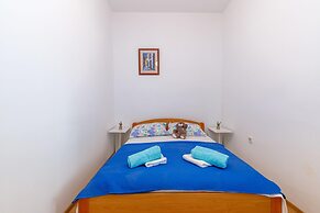 Pool House Tea Krk Island