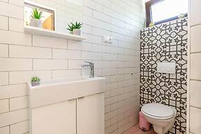 Pool House Tea Krk Island