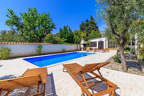 Pool House Tea Krk Island