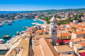 Pool House Tea Krk Island