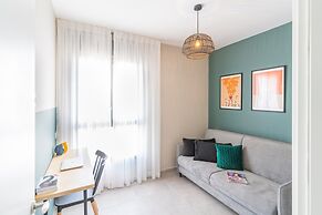 Sunny Haven Sea View Escape by Sea N Rent