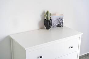 Sunny Haven Sea View Escape by Sea N Rent